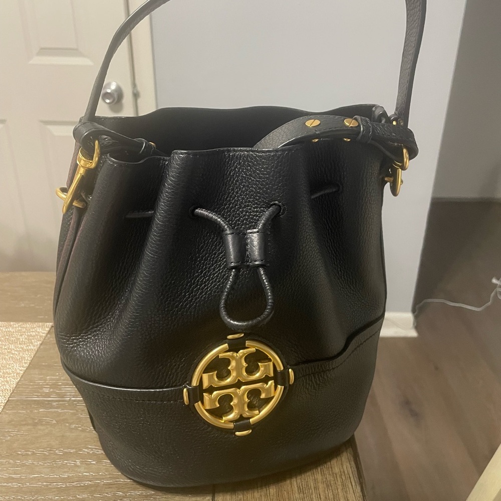 Gently used Tory Burch bucket bag.